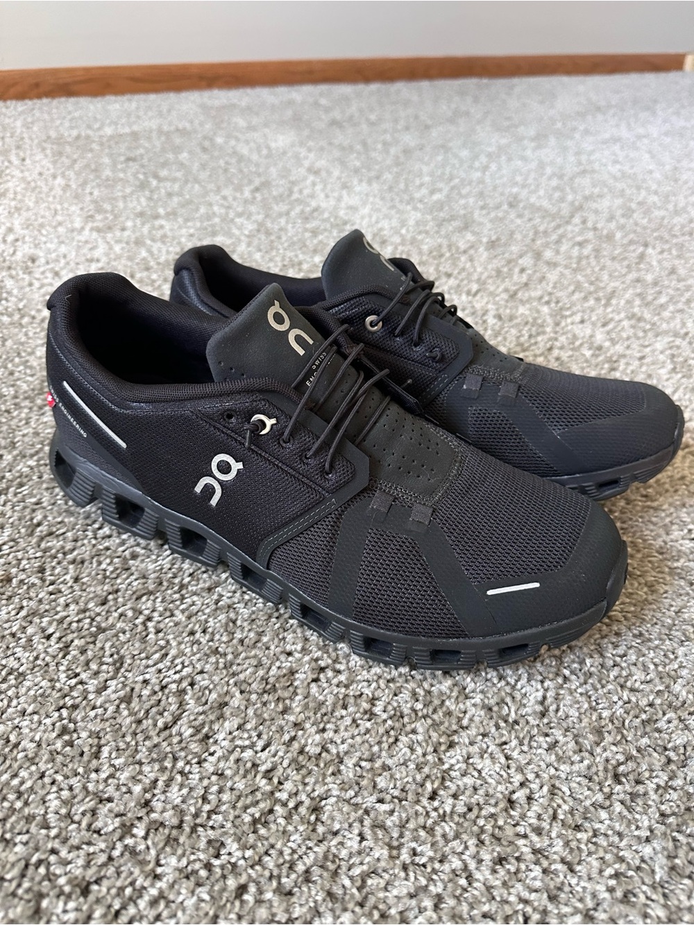 Men’s On Cloud 5 All Black Shoes Size 11